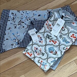 2 NWT Ann Taylor Scarves… square +triangle